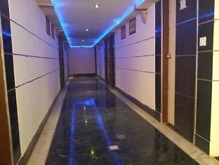 גנדהינאגר Hotel Sun Shine מראה חיצוני תמונה